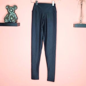 Live! Leggings Small.    (A)